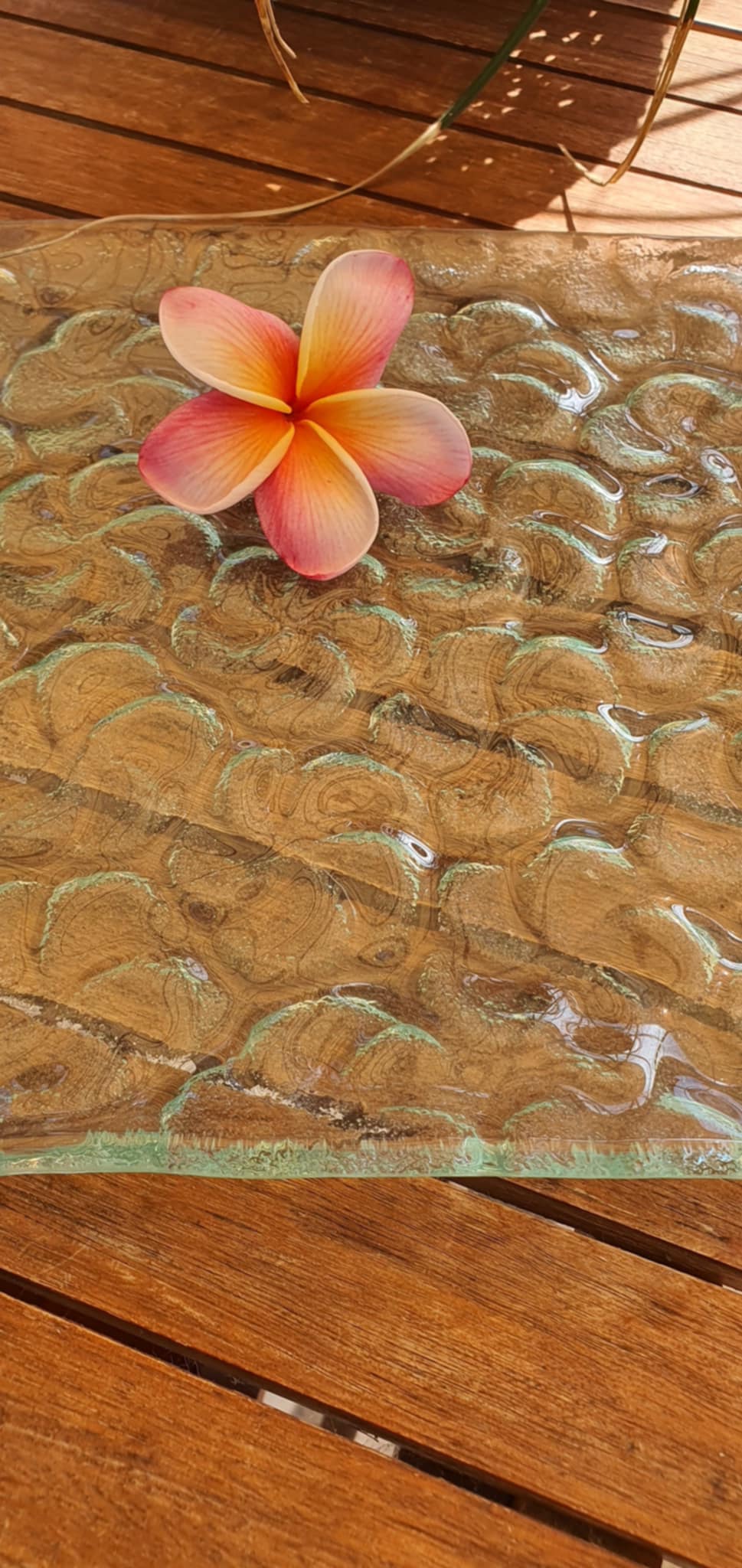 plumeria motívumos üveg kínáló - Image 2