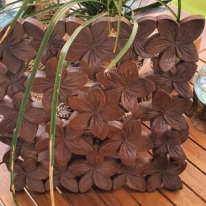 Teakfa dekoráció plumeria virággal