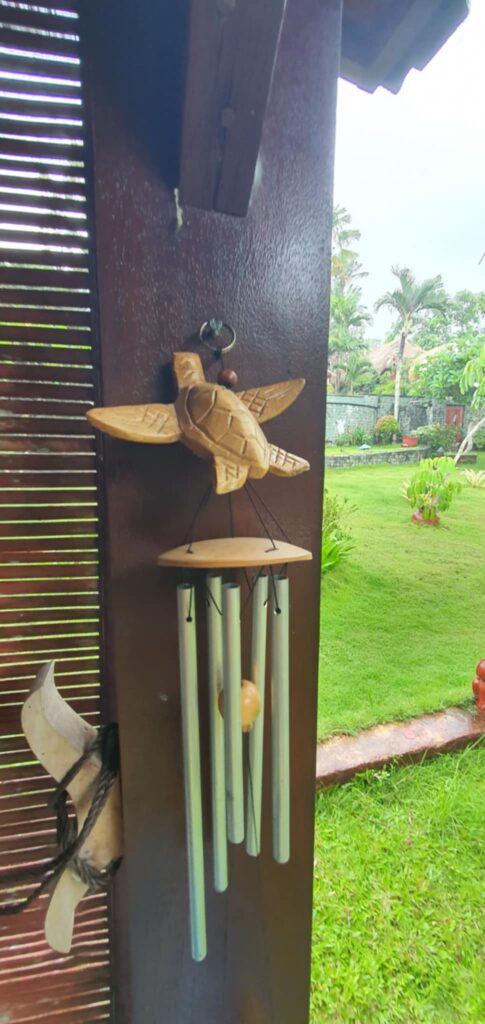 Bambusz- fém szélcsengő teknőssel