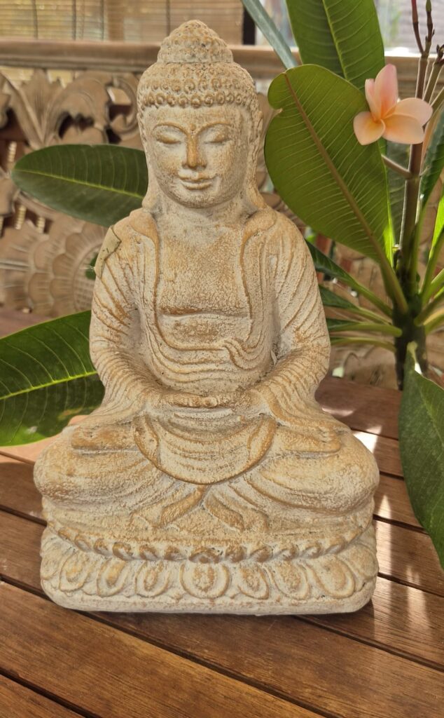 Kézműves Balinéz Beton Buddha Szobor (Antikolt)